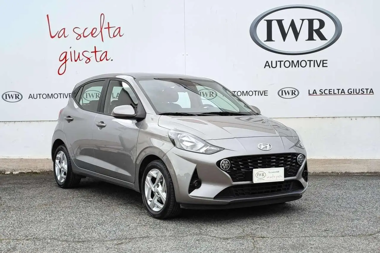 Photo 1 : Hyundai I10 2021 Essence