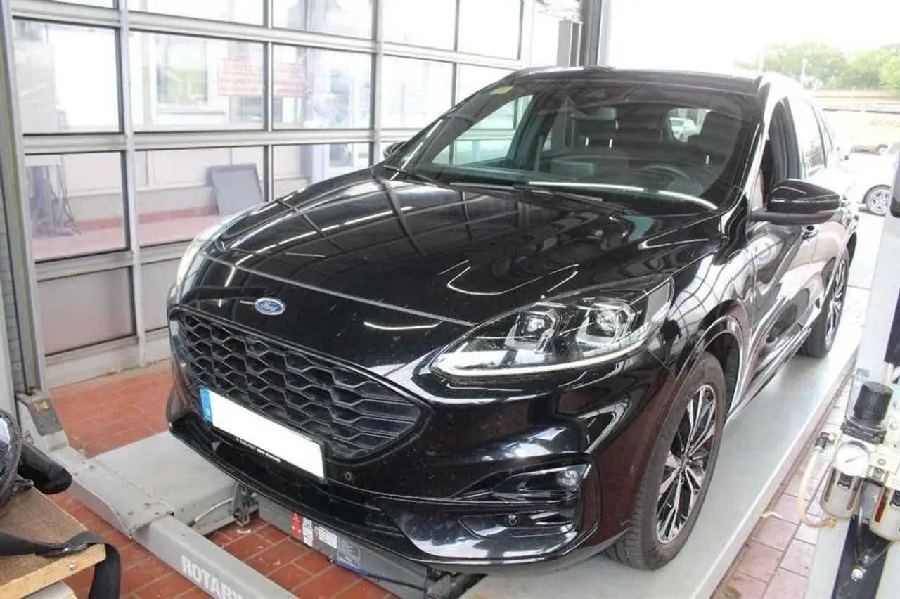 Photo 1 : Ford Kuga 2021 Hybrid