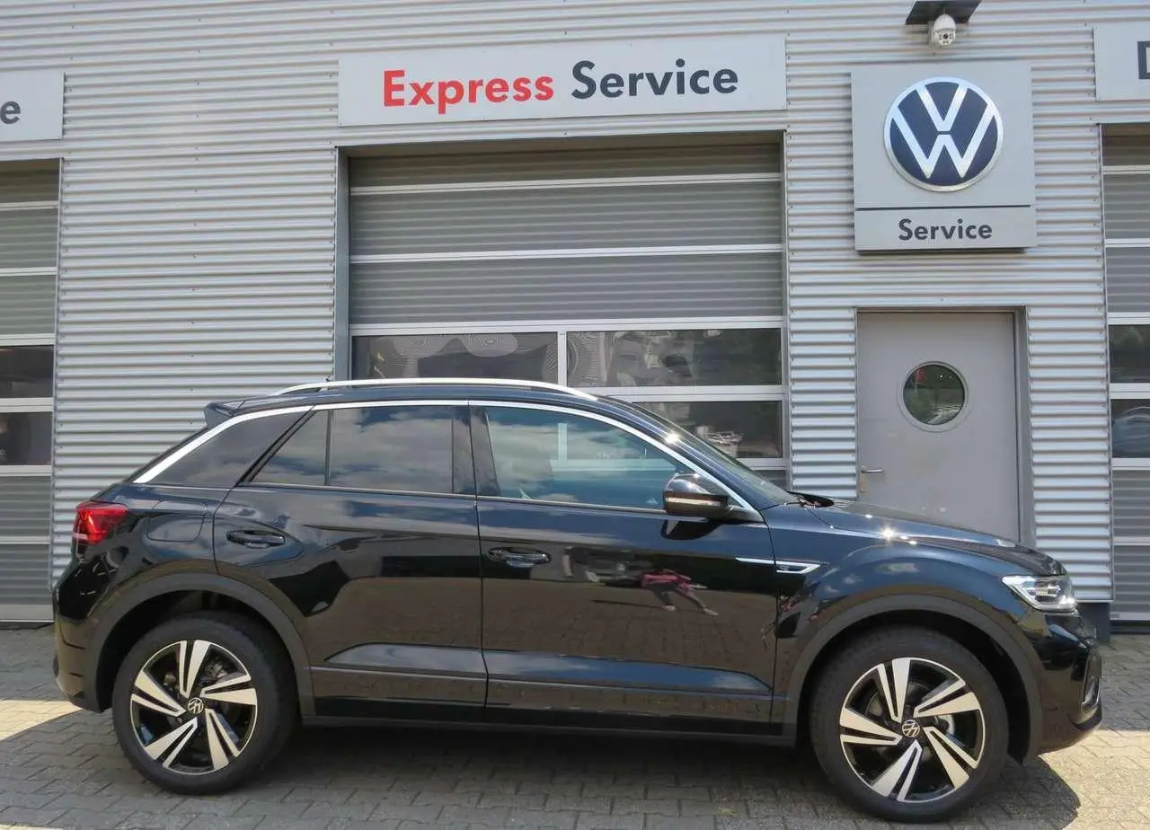 Photo 1 : Volkswagen T-roc 2024 Essence