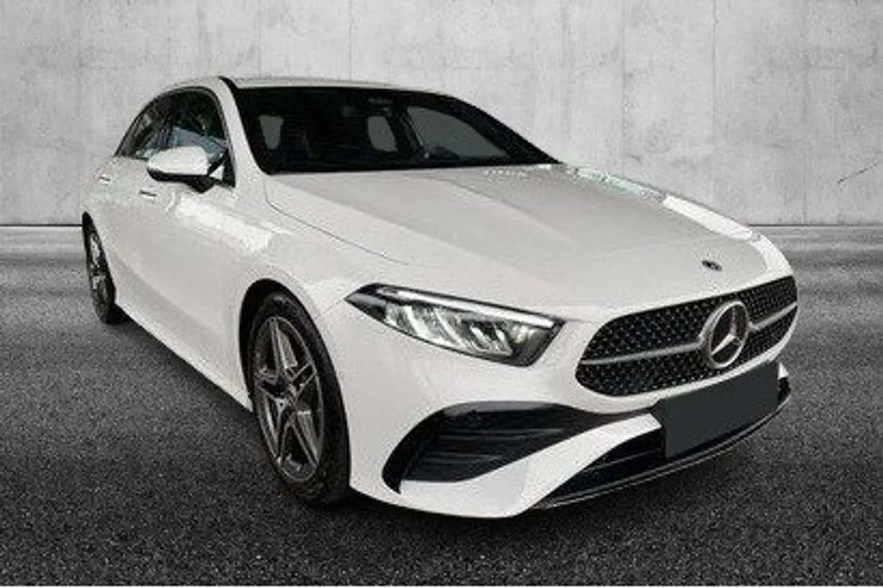 Photo 1 : Mercedes-benz Classe A 2023 Hybrid