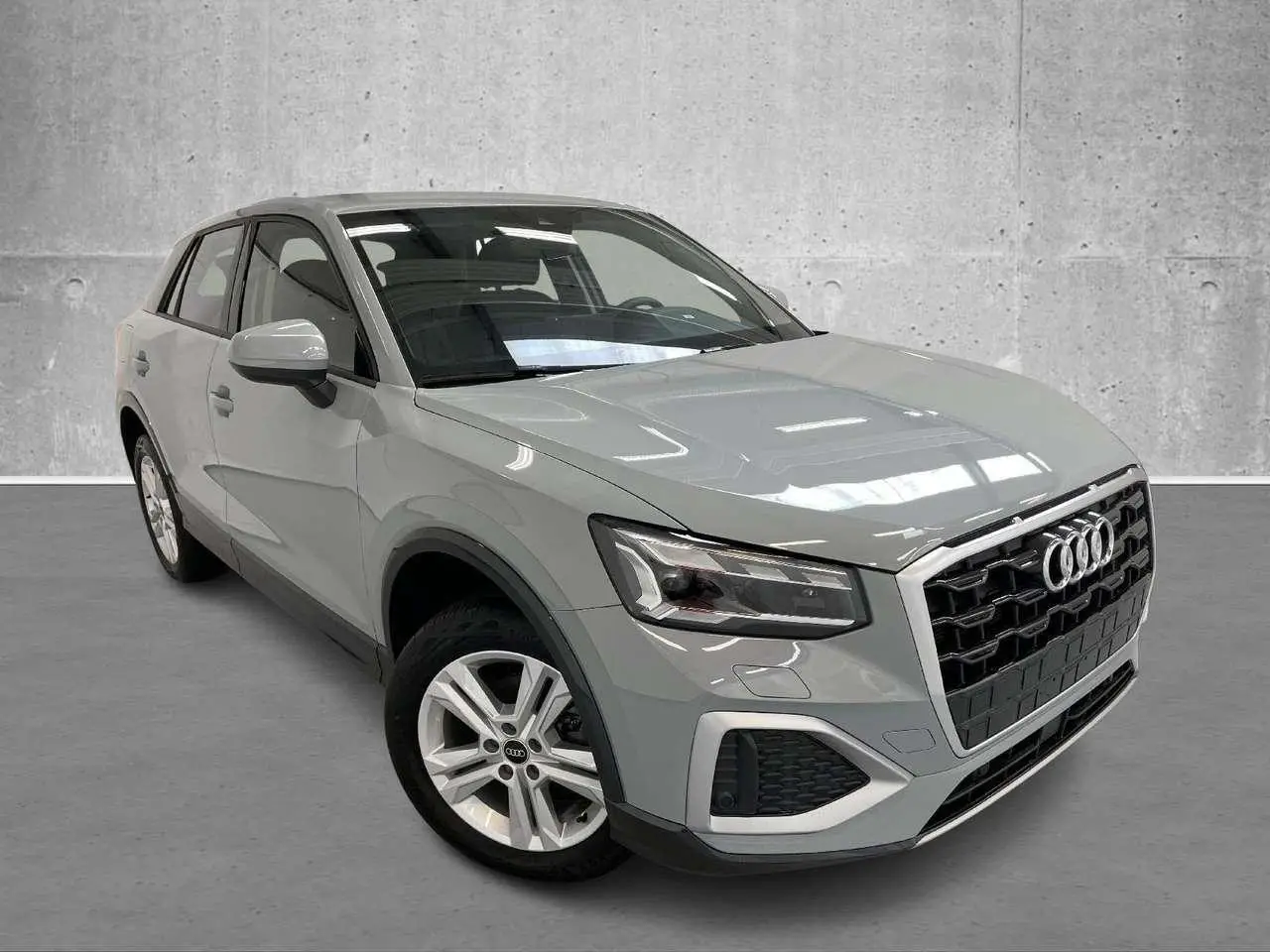 Photo 1 : Audi Q2 2023 Essence