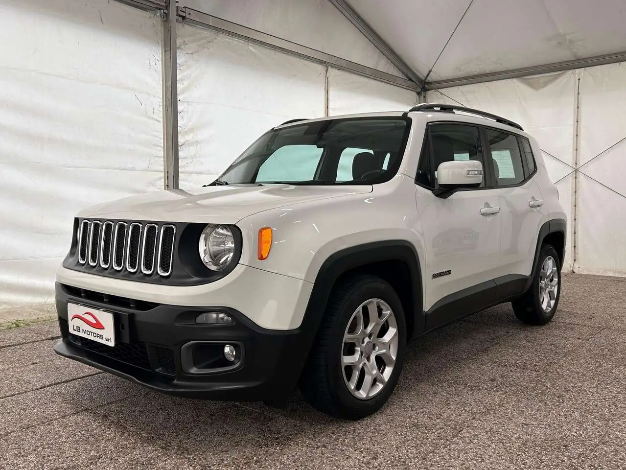 Photo 1 : Jeep Renegade 2015 Diesel