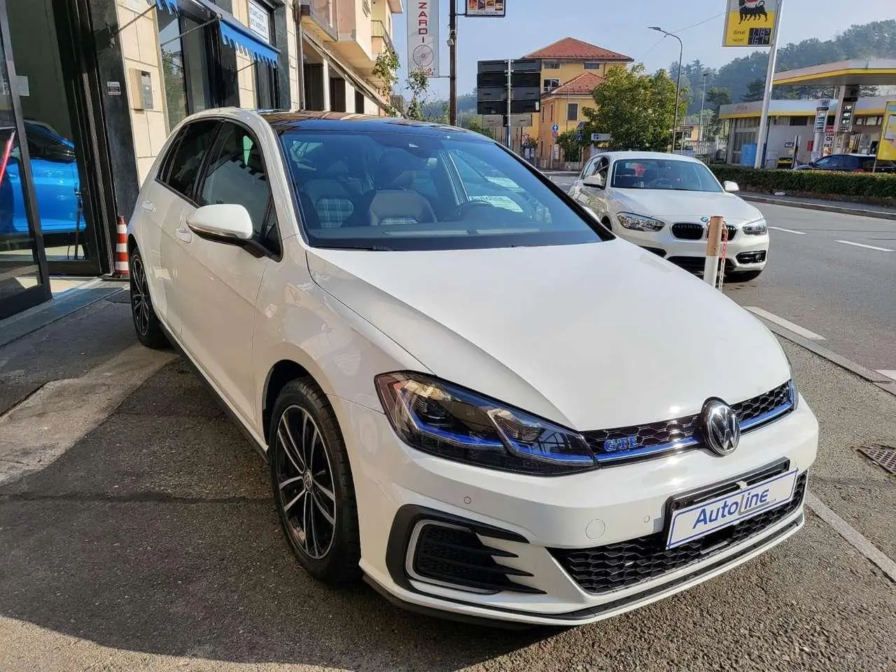 Photo 1 : Volkswagen Golf 2019 Hybride