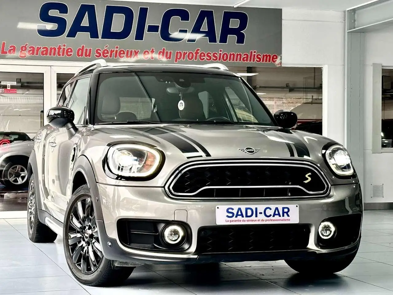 Photo 1 : Mini Cooper 2020 Petrol