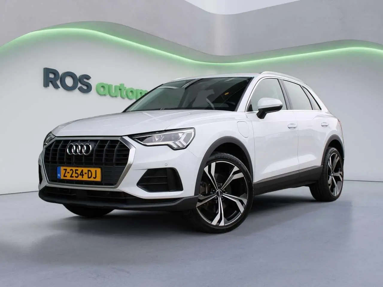 Photo 1 : Audi Q3 2021 Hybride