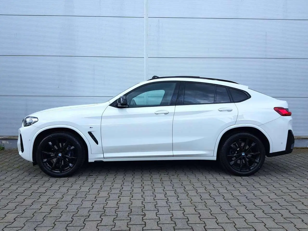 Photo 1 : Bmw X4 2023 Essence