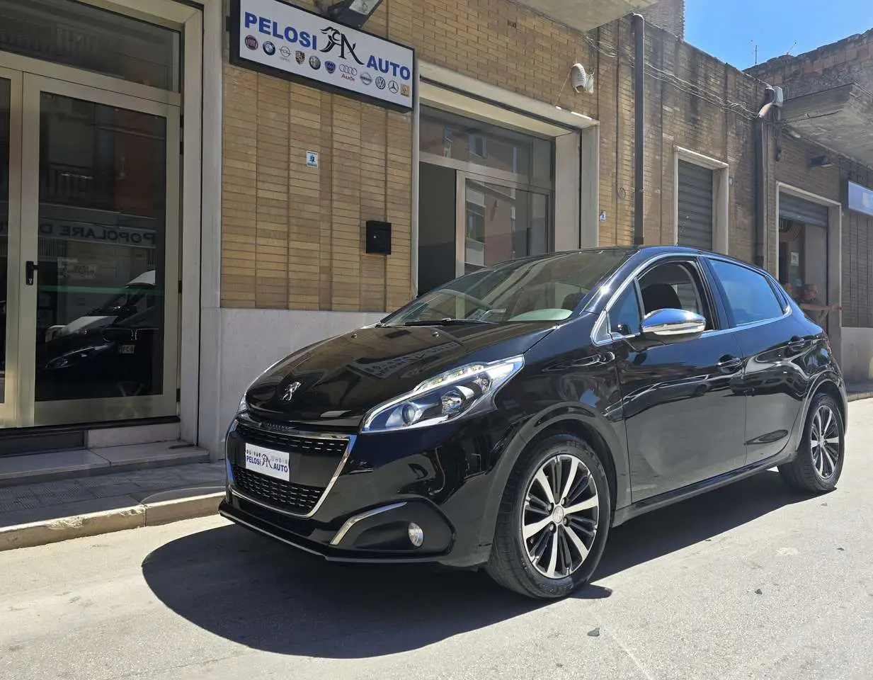 Photo 1 : Peugeot 208 2018 Diesel