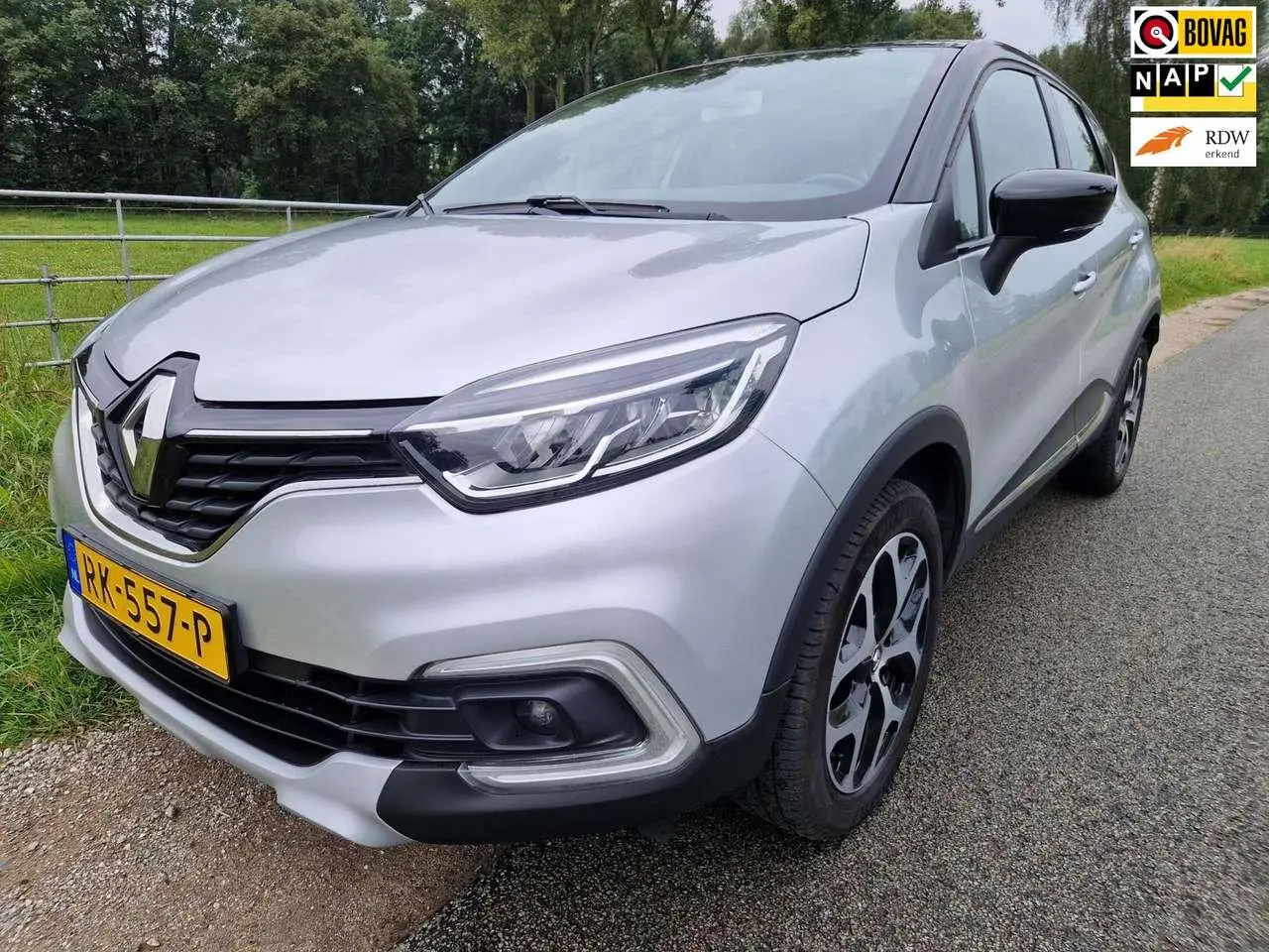 Photo 1 : Renault Captur 2017 Essence