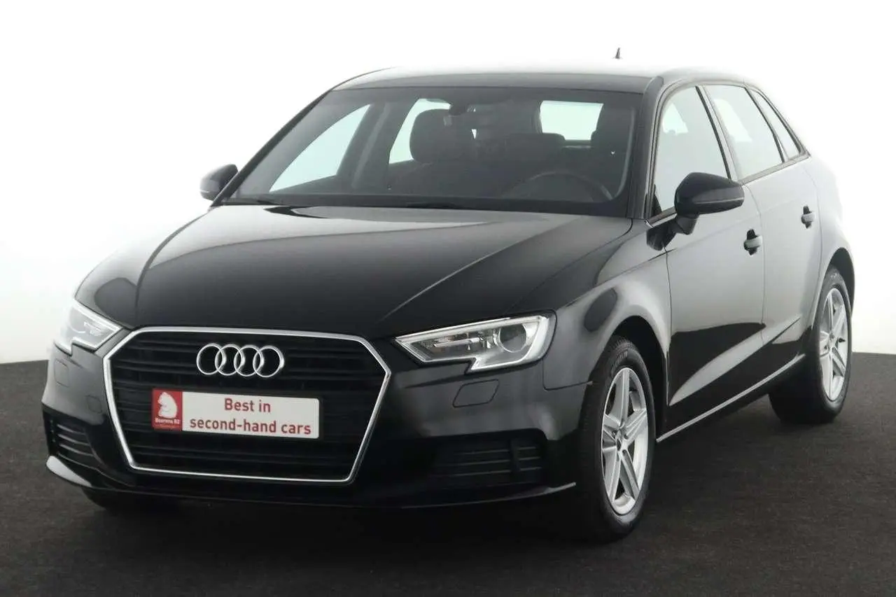 Photo 1 : Audi A3 2020 Petrol