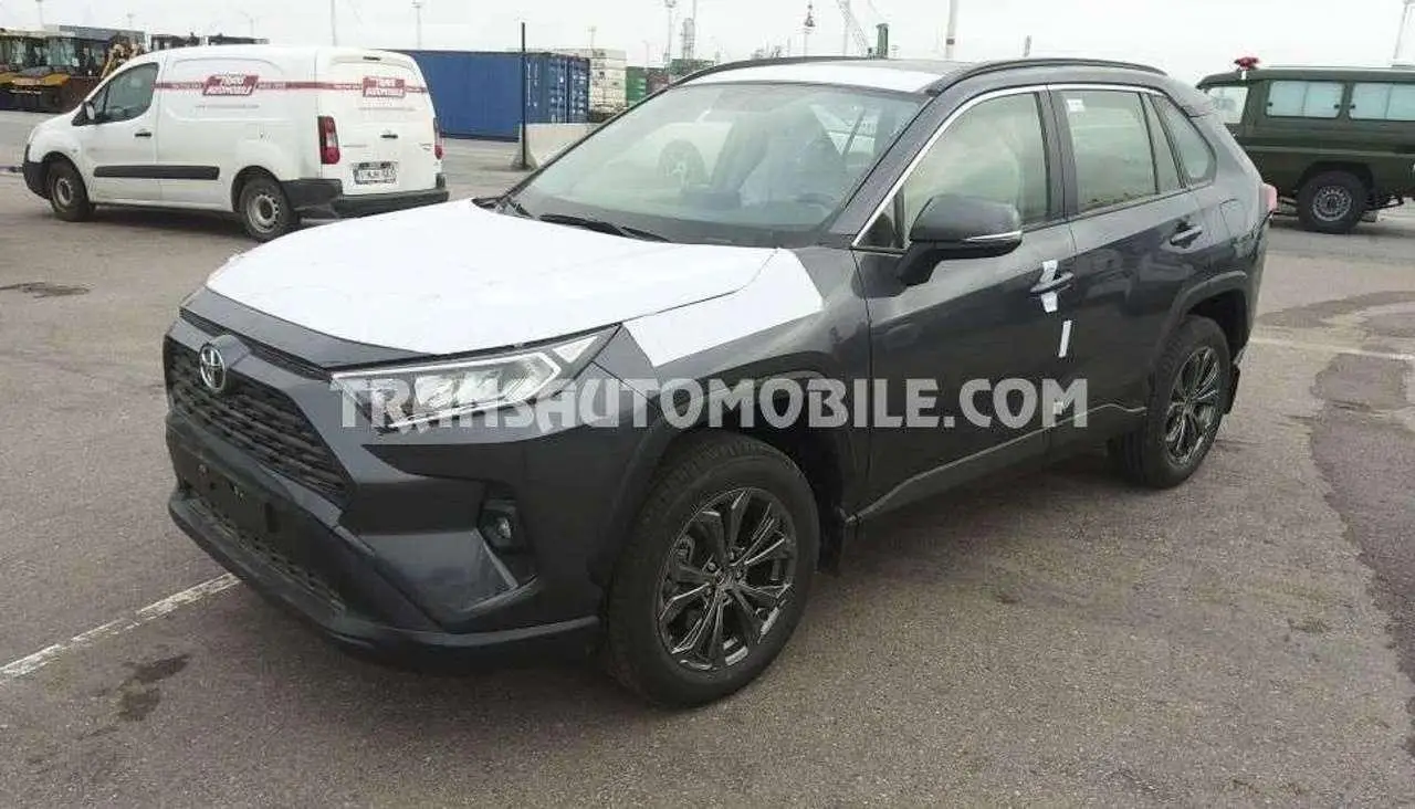 Photo 1 : Toyota Rav4 2024 Petrol