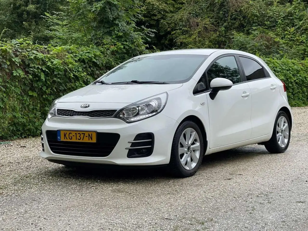 Photo 1 : Kia Rio 2016 Petrol