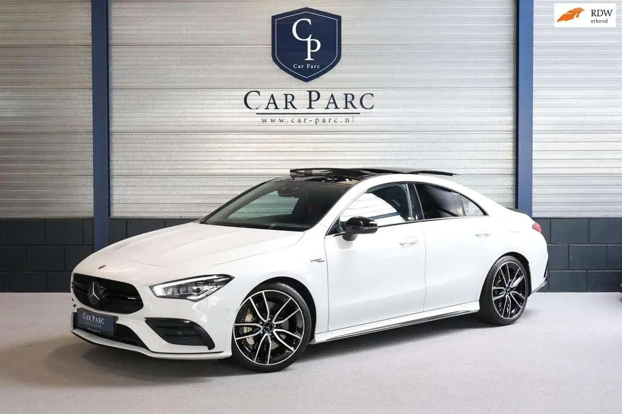 Photo 1 : Mercedes-benz Classe Cla 2020 Petrol