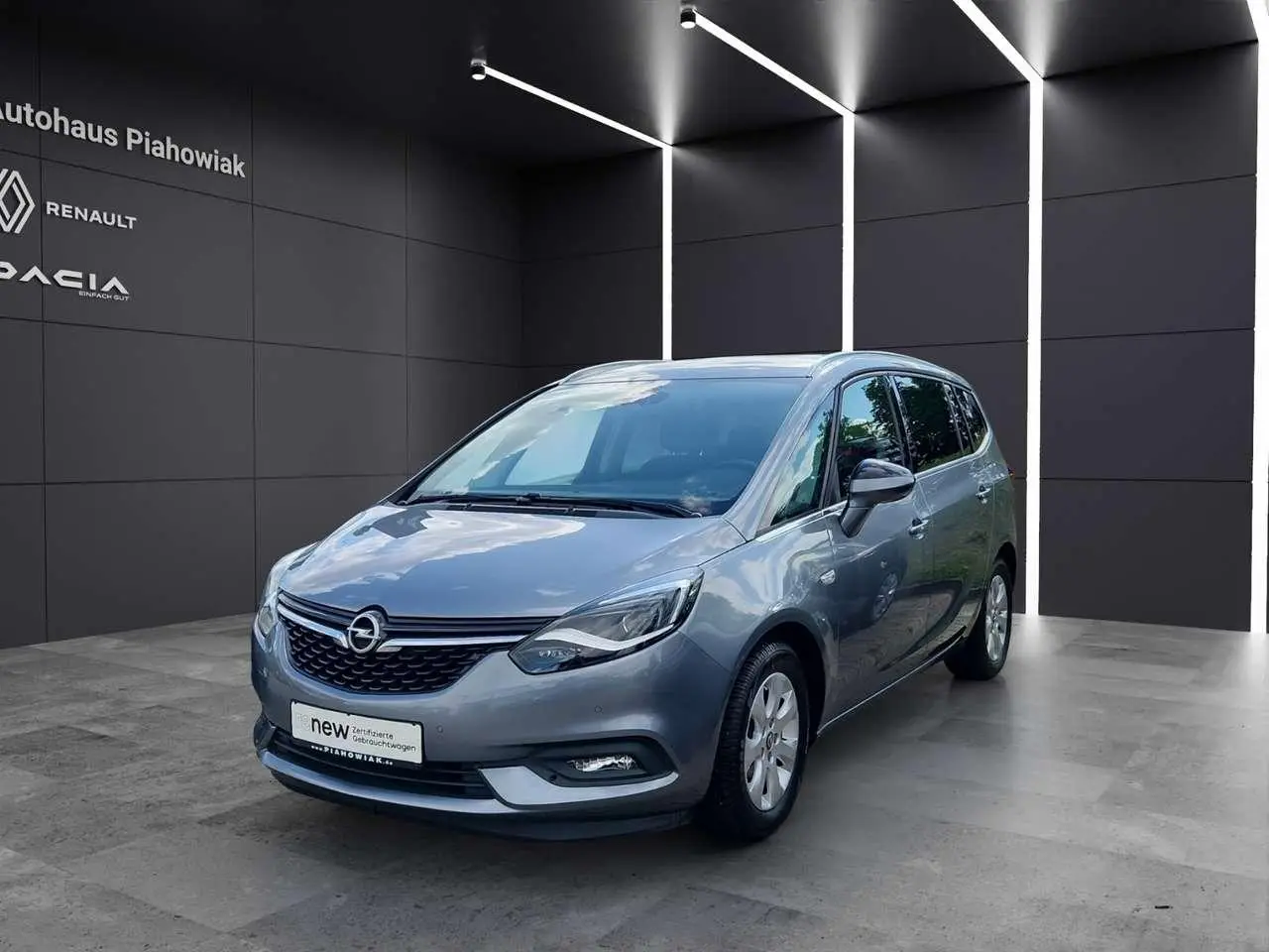 Photo 1 : Opel Zafira 2017 Essence