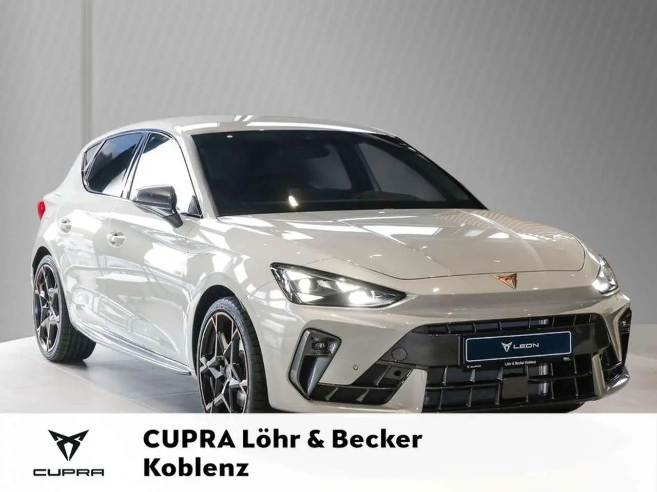 Photo 1 : Cupra Leon 2024 Petrol