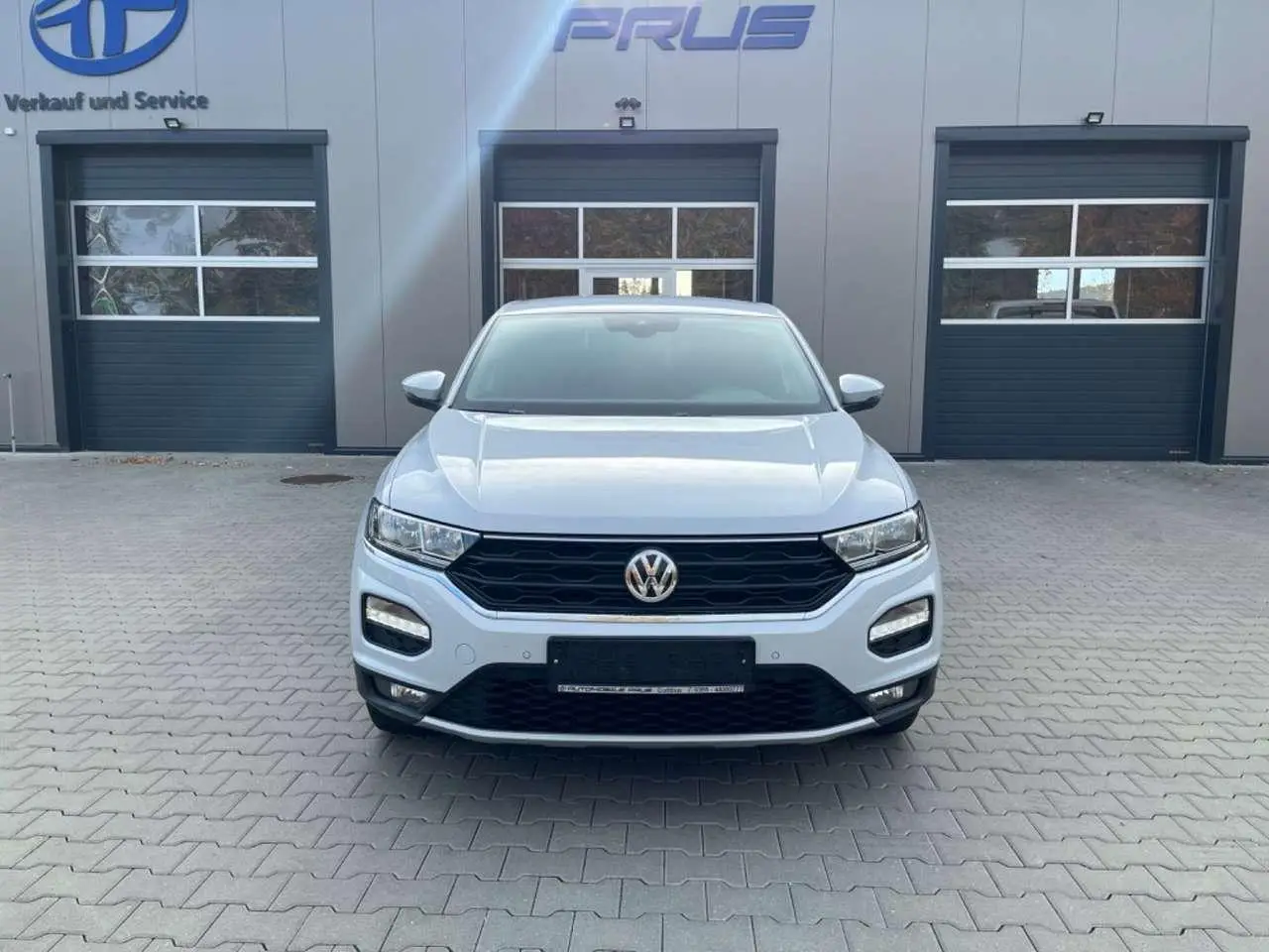 Photo 1 : Volkswagen T-roc 2020 Essence