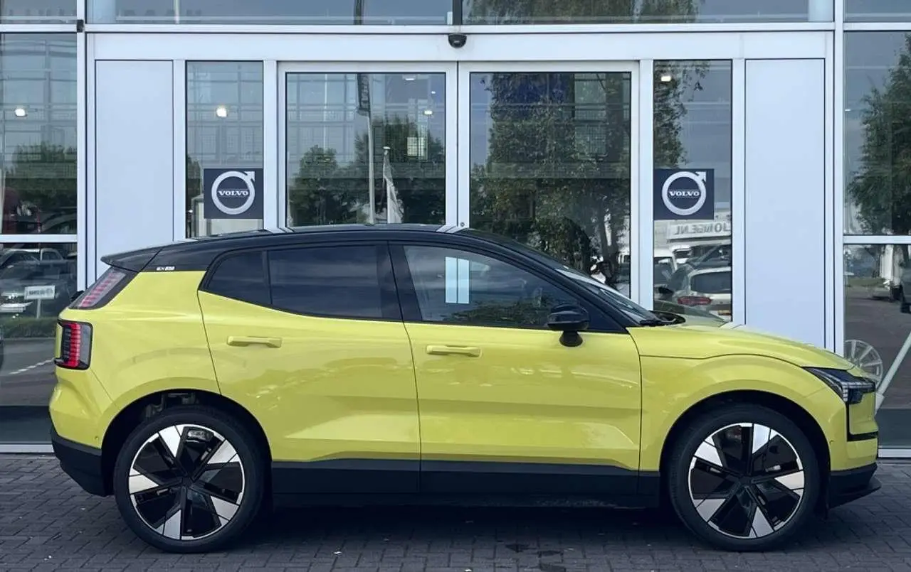 Photo 1 : Volvo Ex30 2024 Électrique