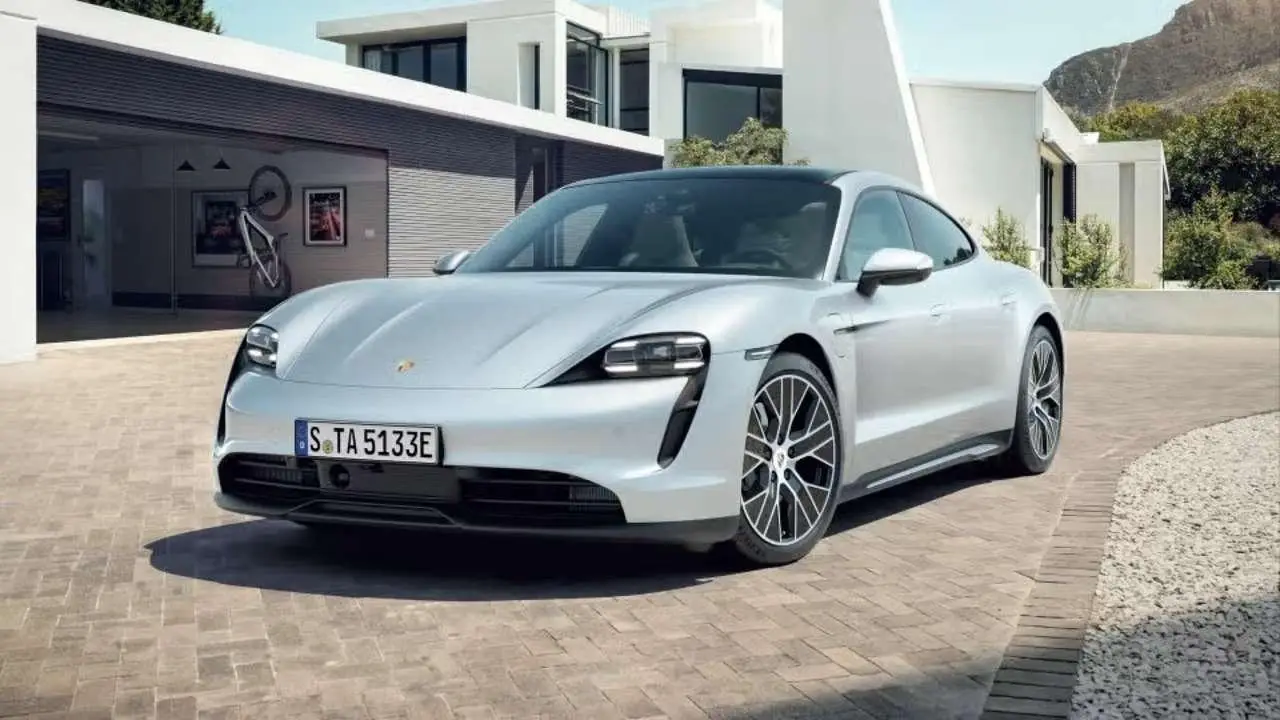 Photo 1 : Porsche Taycan 2022 Electric