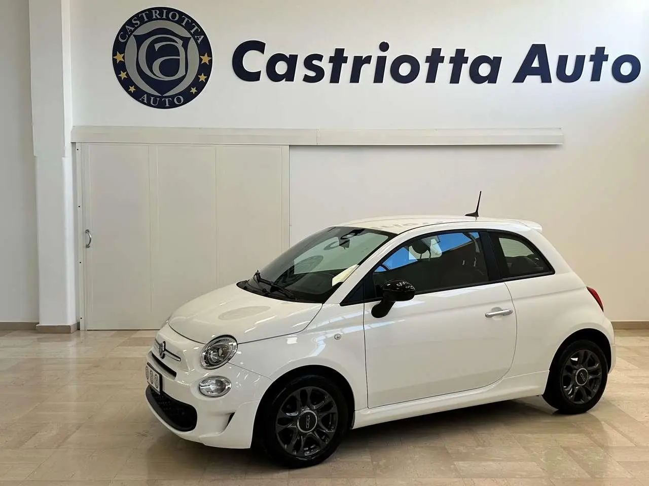 Photo 1 : Fiat 500 2021 Hybrid