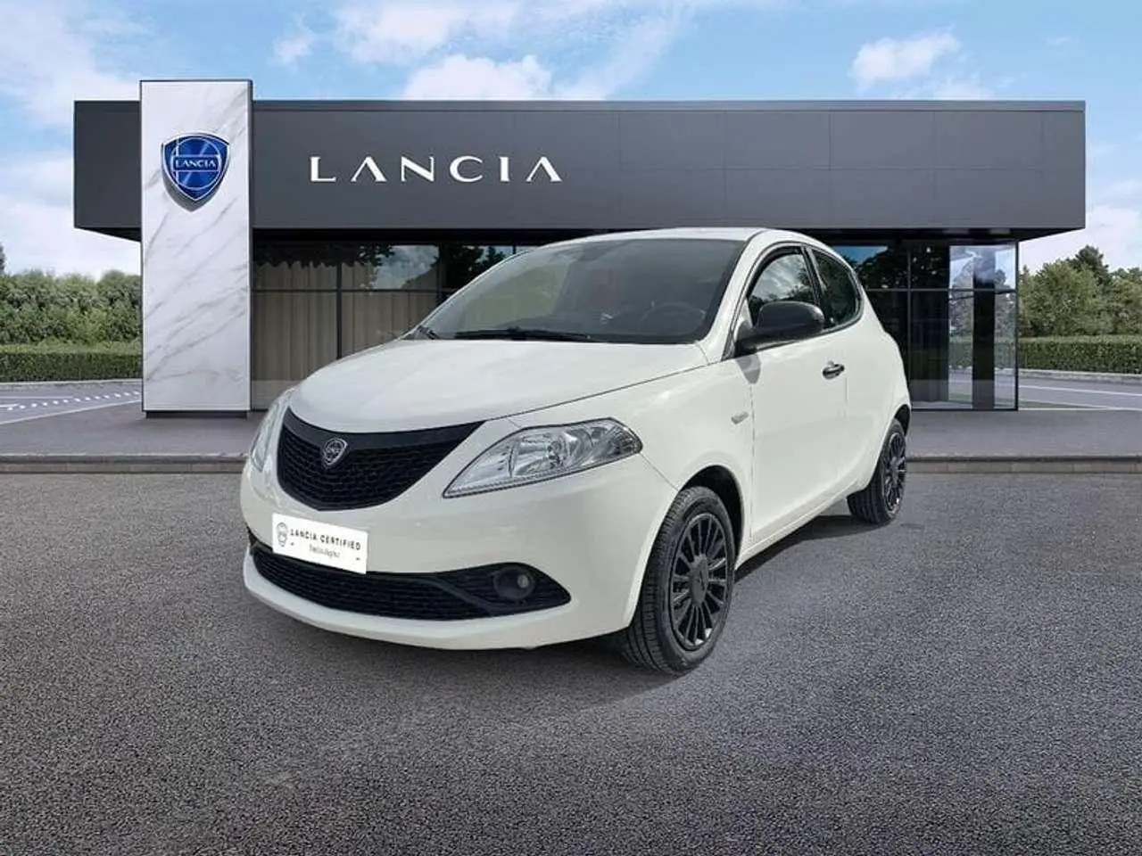 Photo 1 : Lancia Ypsilon 2018 Essence