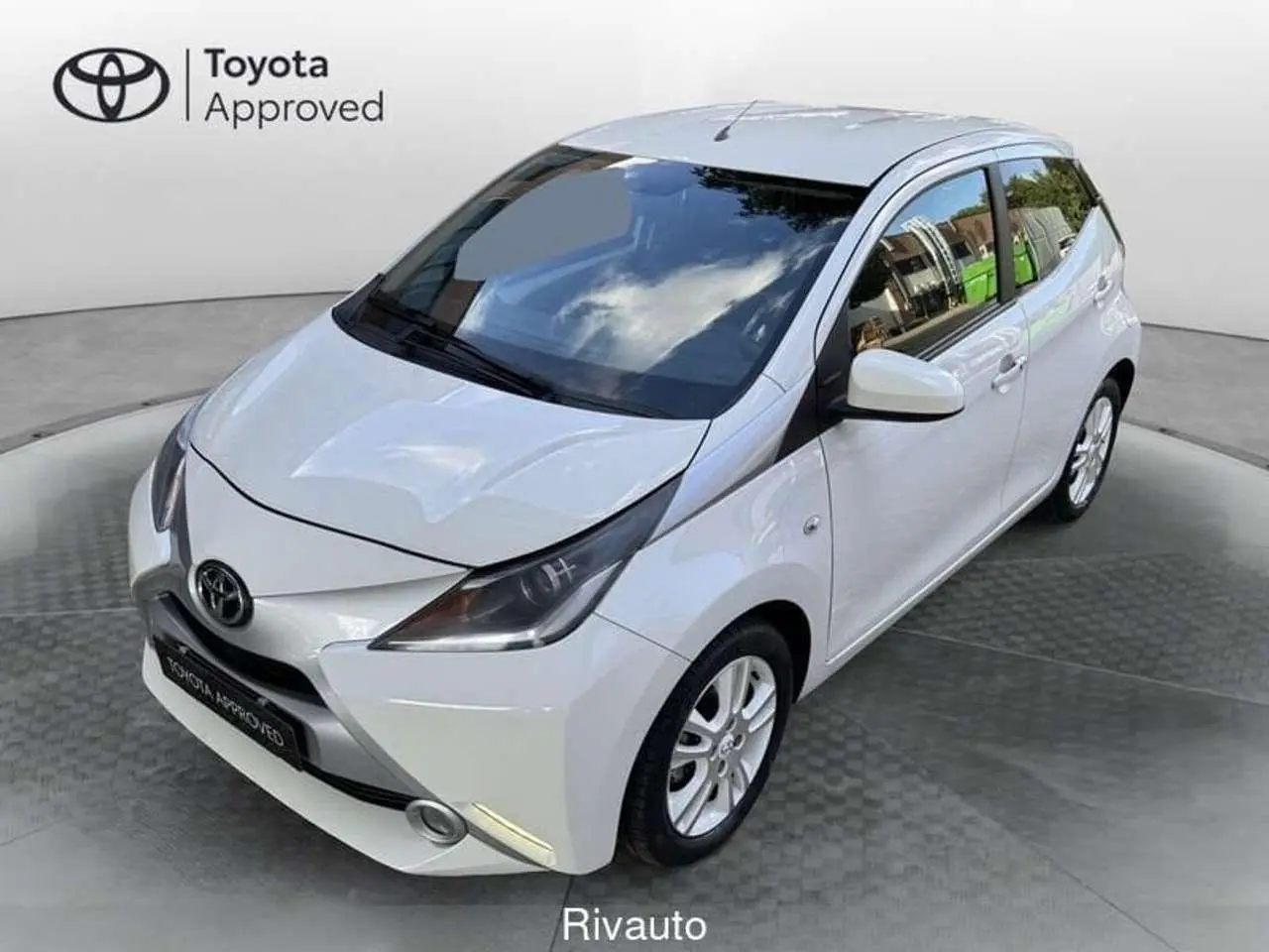 Photo 1 : Toyota Aygo 2016 Petrol