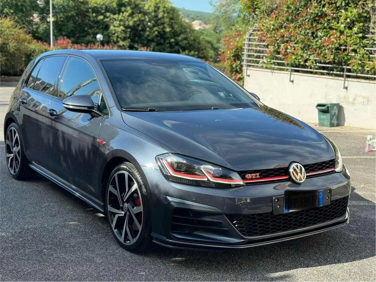 Photo 1 : Volkswagen Golf 2018 Essence