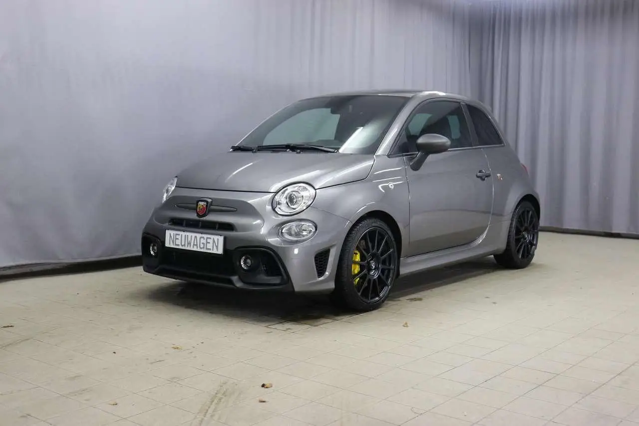 Photo 1 : Abarth 695 2024 Petrol