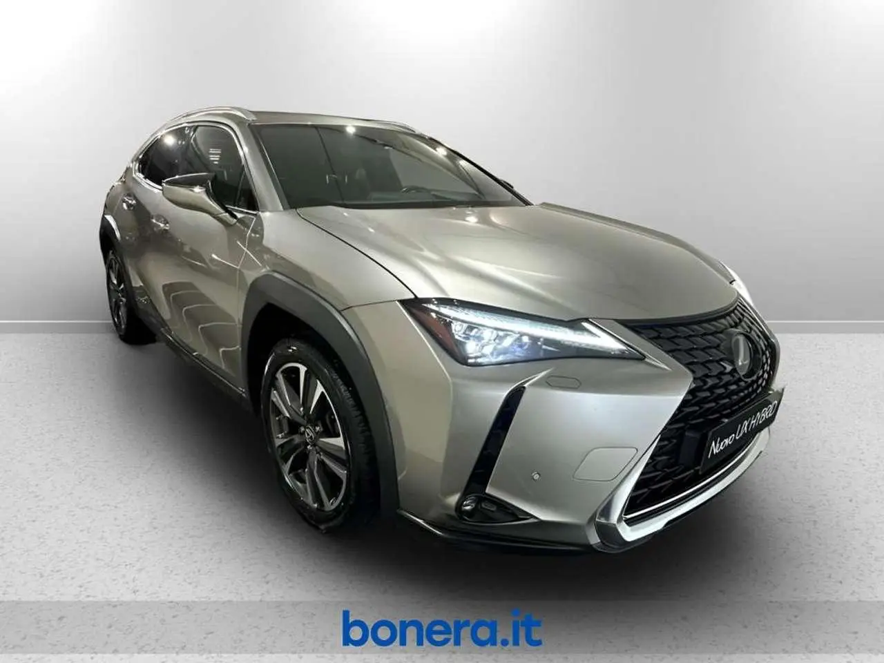 Photo 1 : Lexus Ux 2020 Hybride