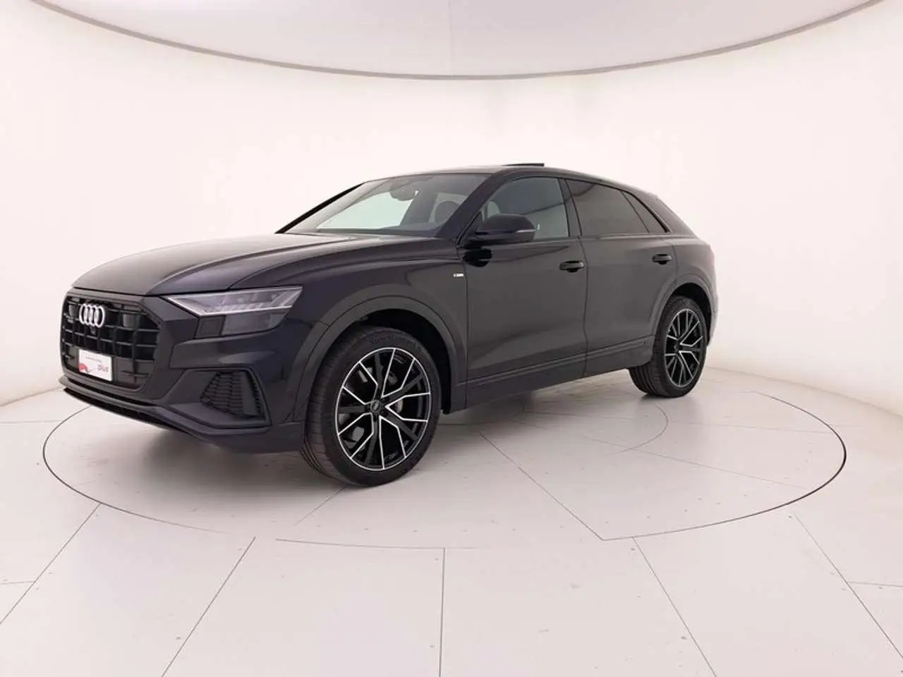 Photo 1 : Audi Q8 2023 Hybride