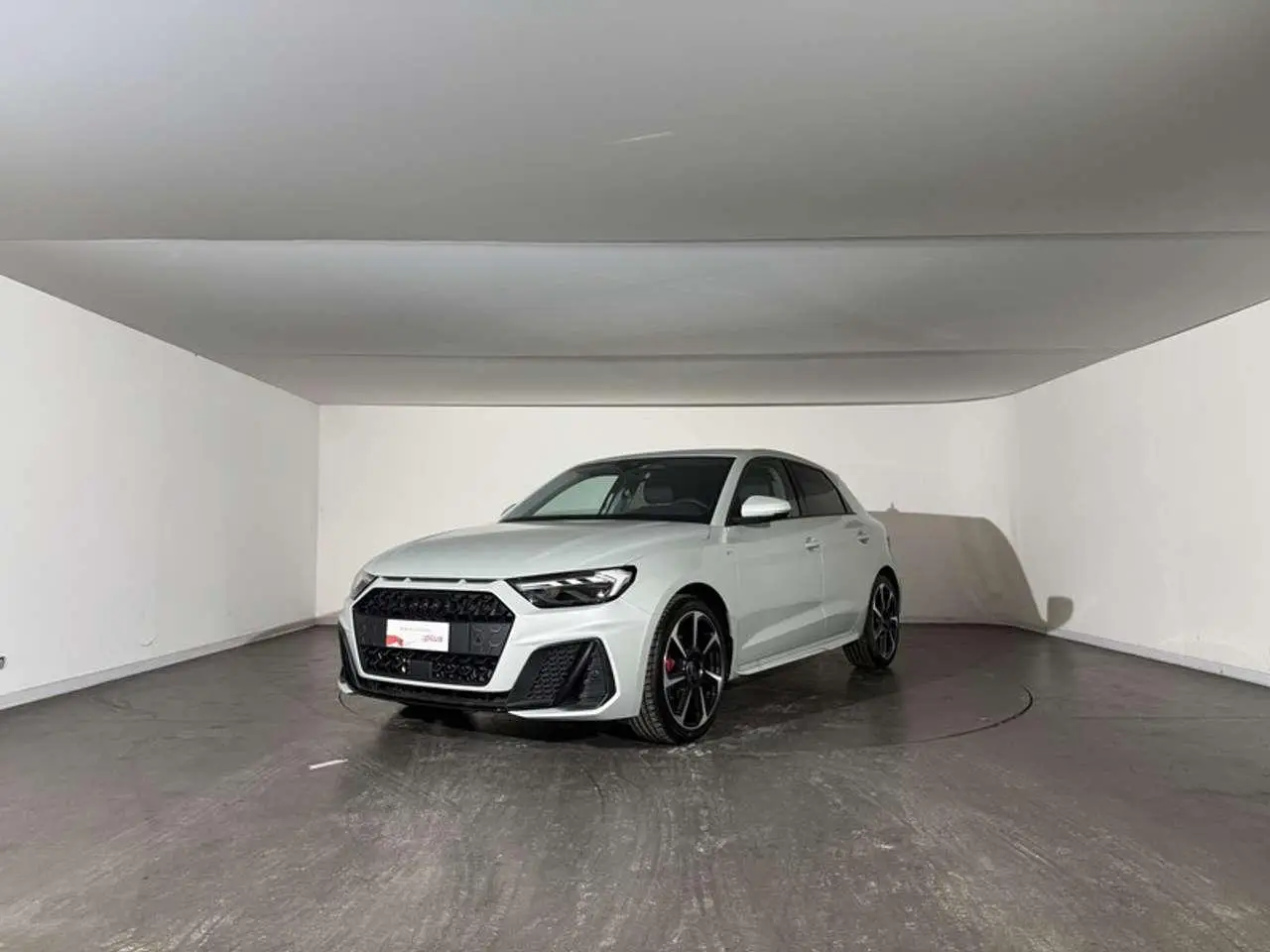 Photo 1 : Audi A1 2024 Petrol