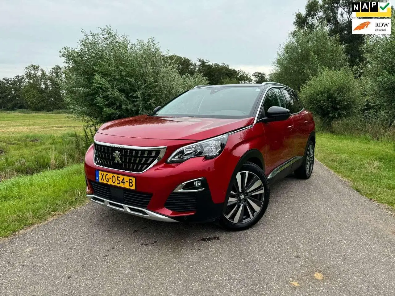 Photo 1 : Peugeot 3008 2018 Essence