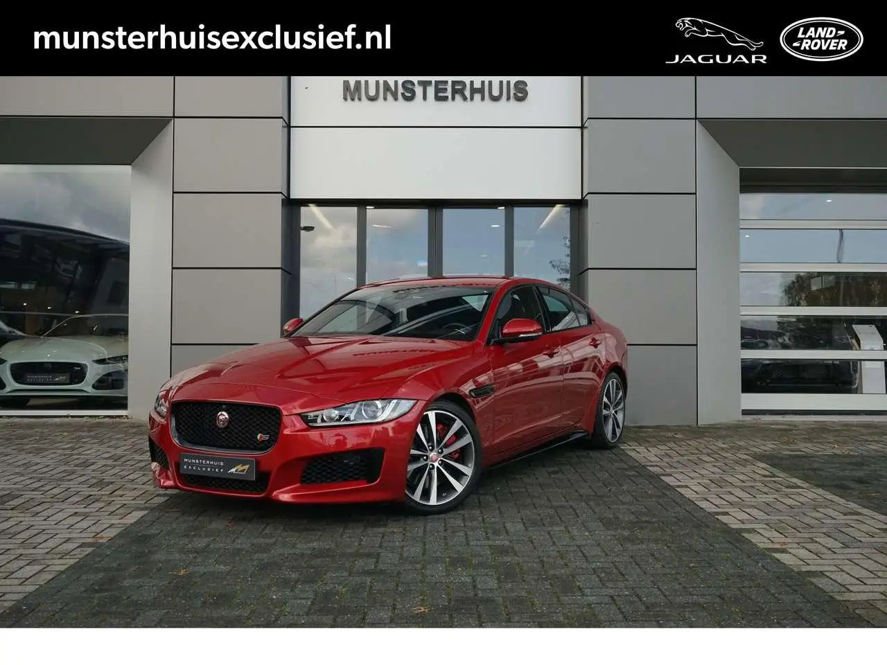 Photo 1 : Jaguar Xe 2018 Essence