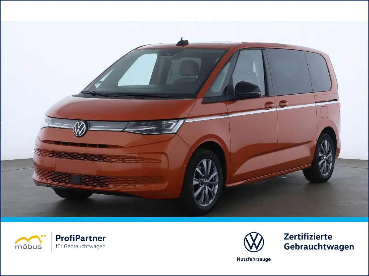 Photo 1 : Volkswagen T7 2022 Petrol