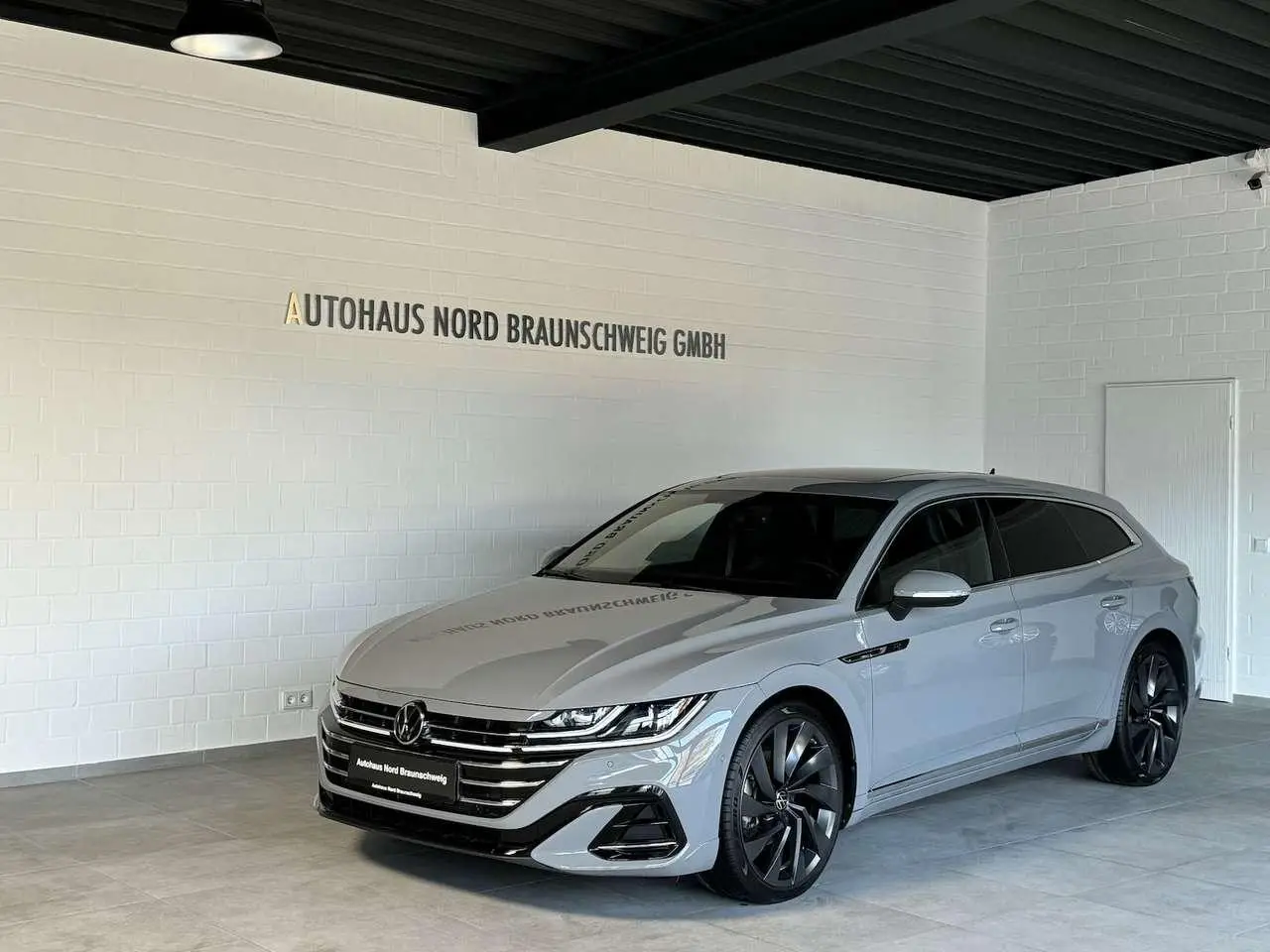 Photo 1 : Volkswagen Arteon 2022 Essence