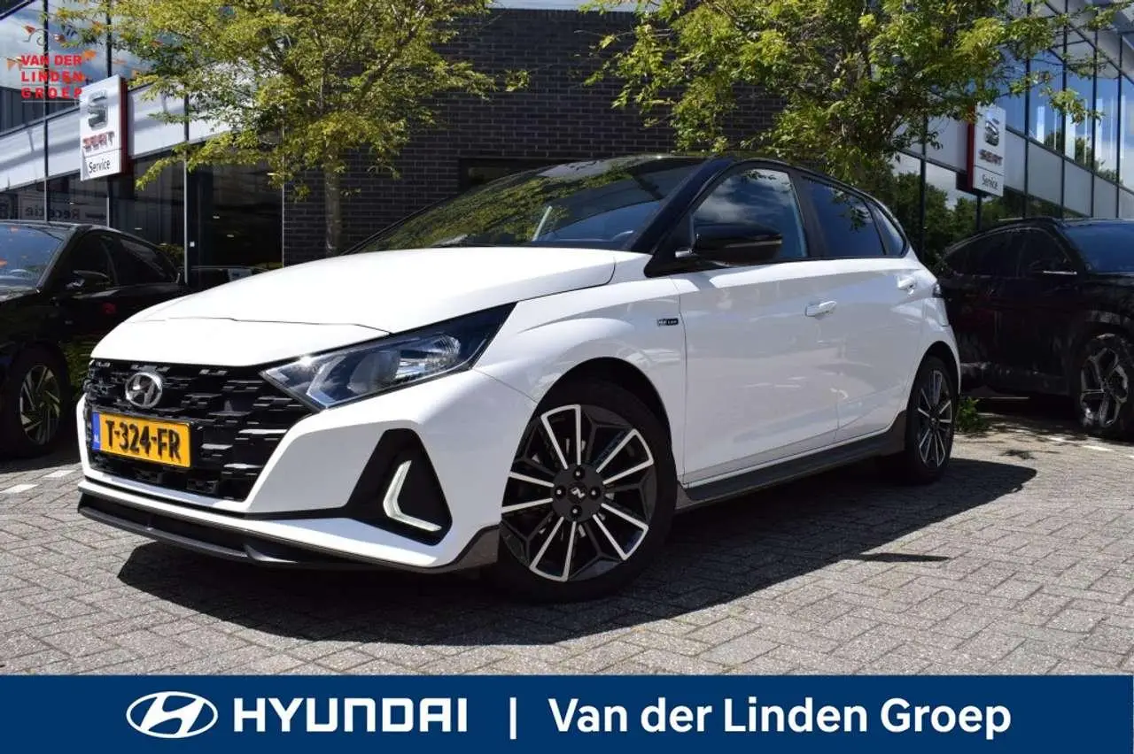 Photo 1 : Hyundai I20 2023 Petrol