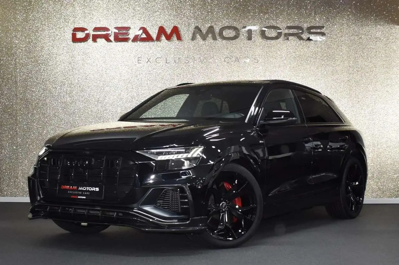 Photo 1 : Audi Q8 2021 Hybride