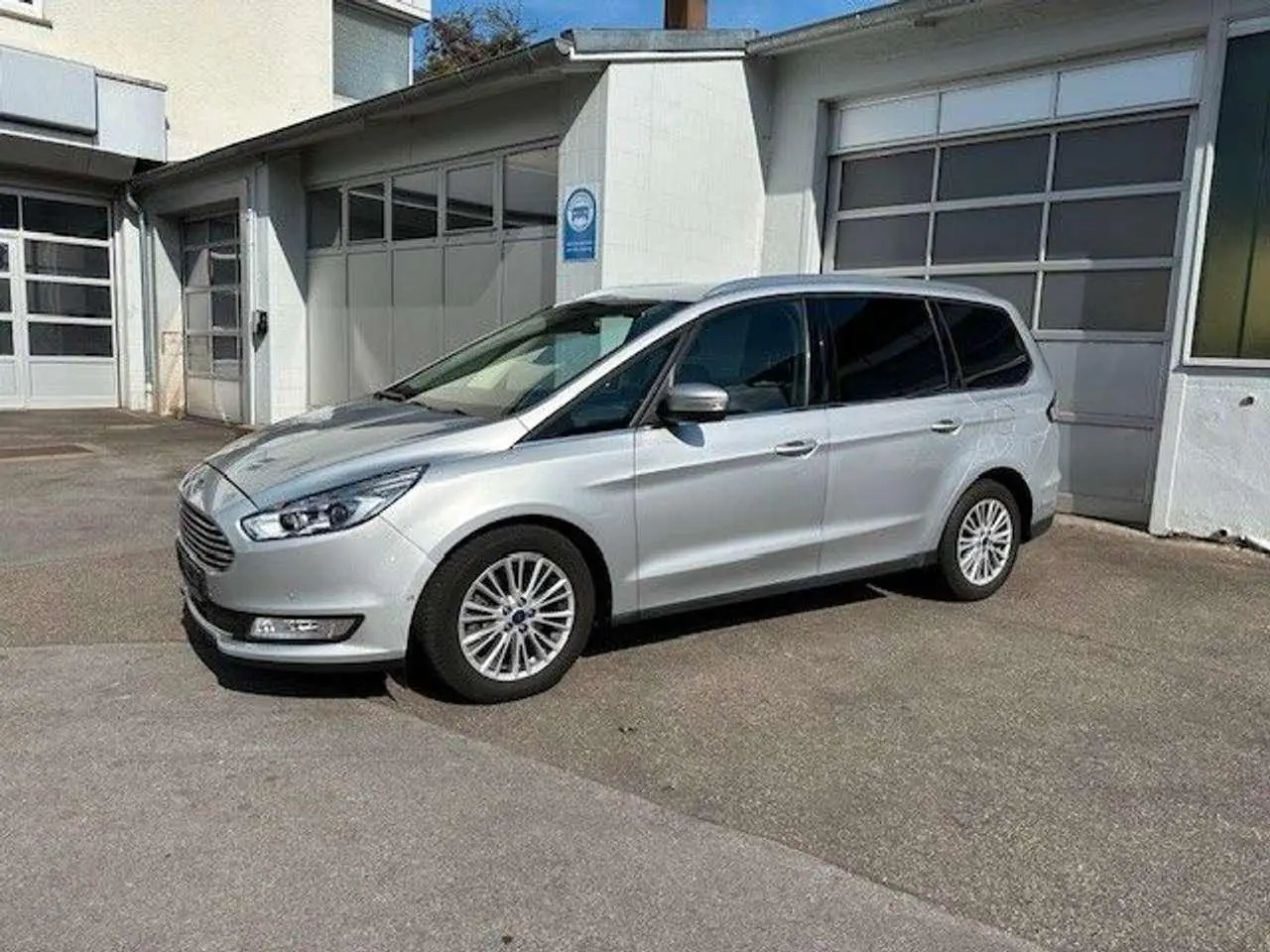 Photo 1 : Ford Galaxy 2016 Diesel