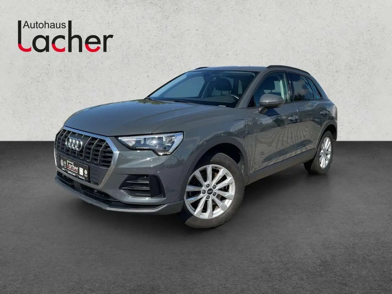 Photo 1 : Audi Q3 2021 Hybrid