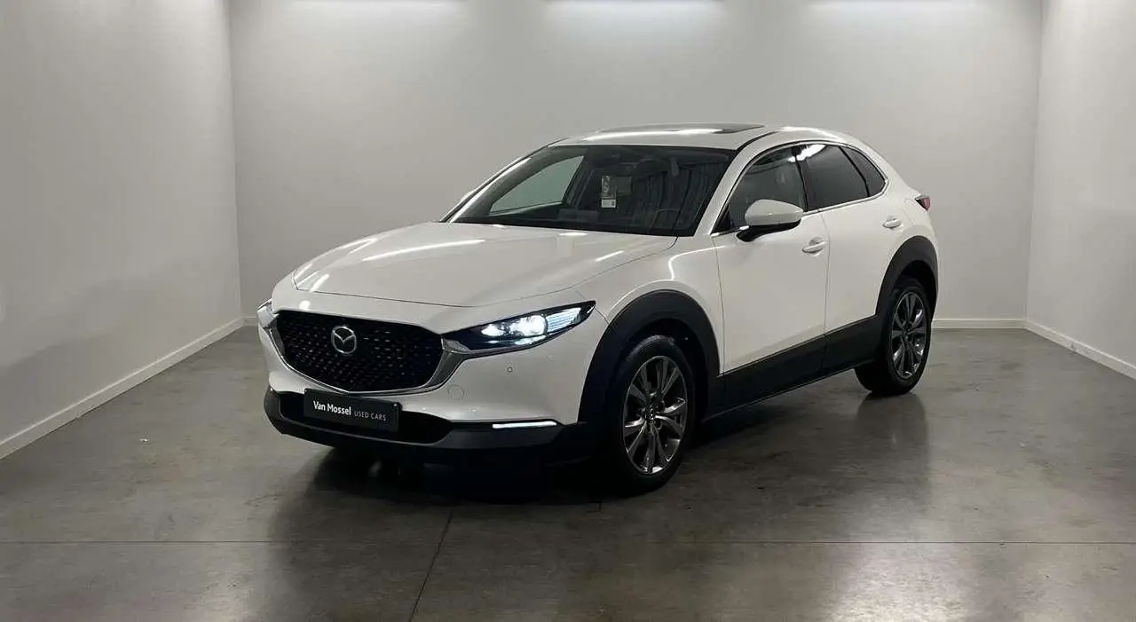 Photo 1 : Mazda Cx-30 2020 Hybride