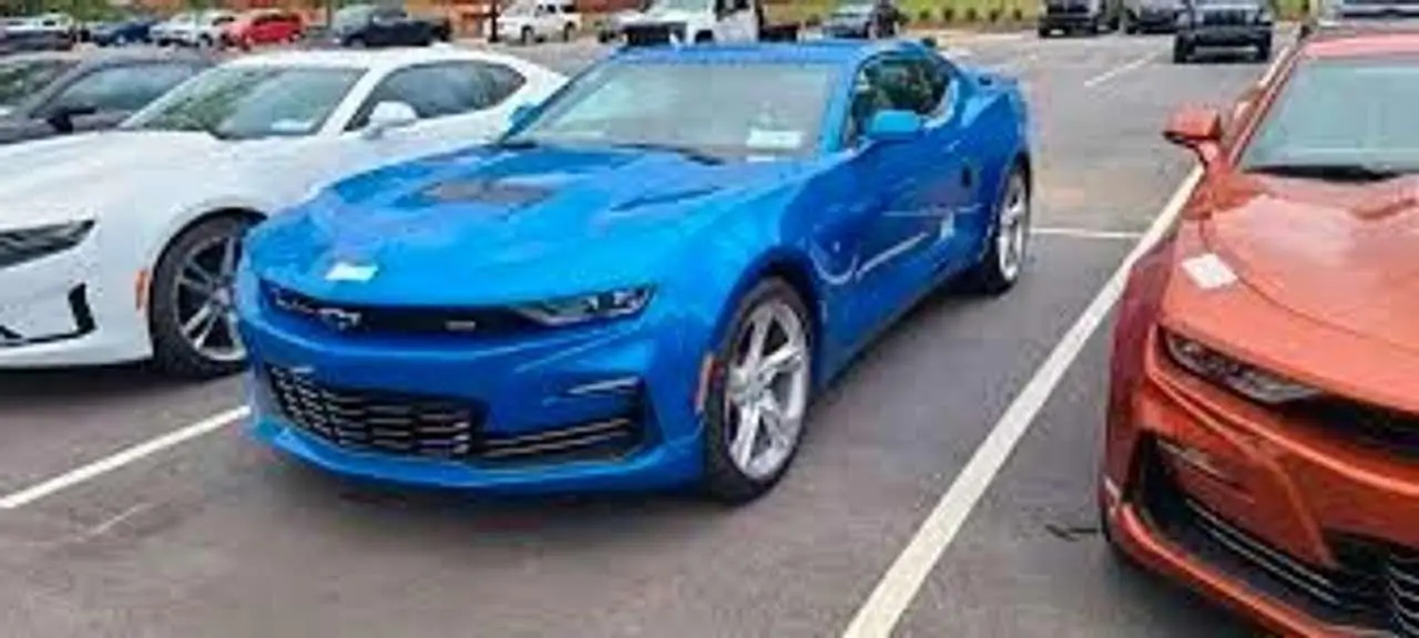 Photo 1 : Chevrolet Camaro 2024 Essence