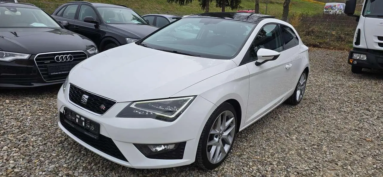 Photo 1 : Seat Leon 2015 Petrol