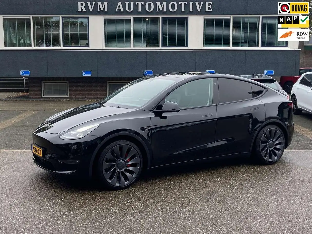 Photo 1 : Tesla Model Y 2022 Électrique