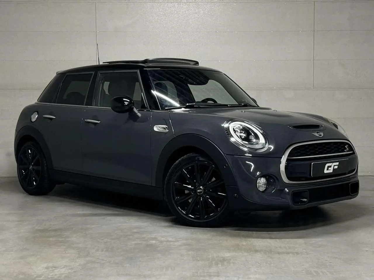 Photo 1 : Mini Cooper 2017 Petrol