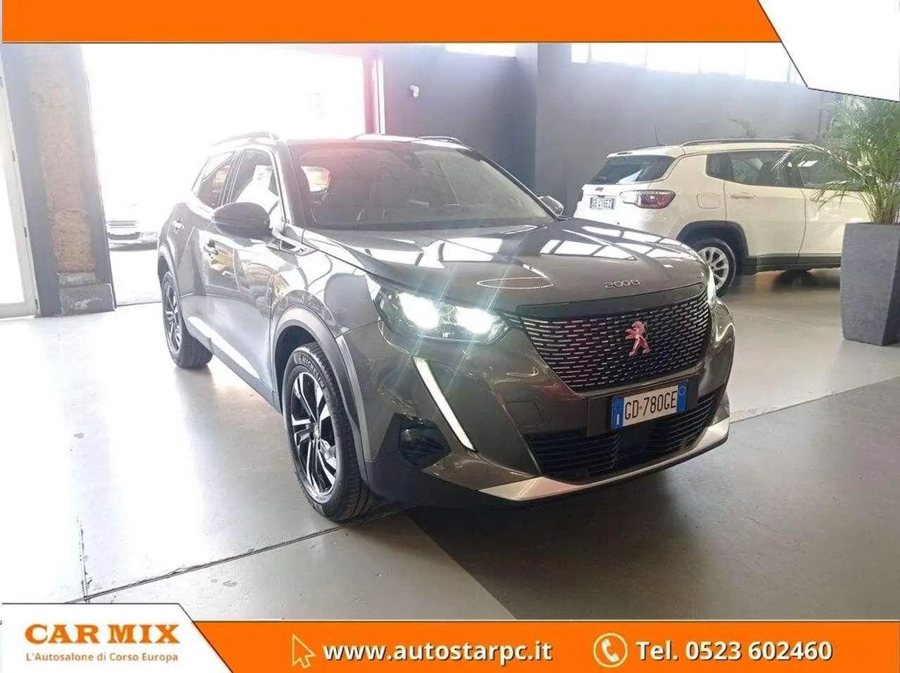 Photo 1 : Peugeot 2008 2021 Petrol