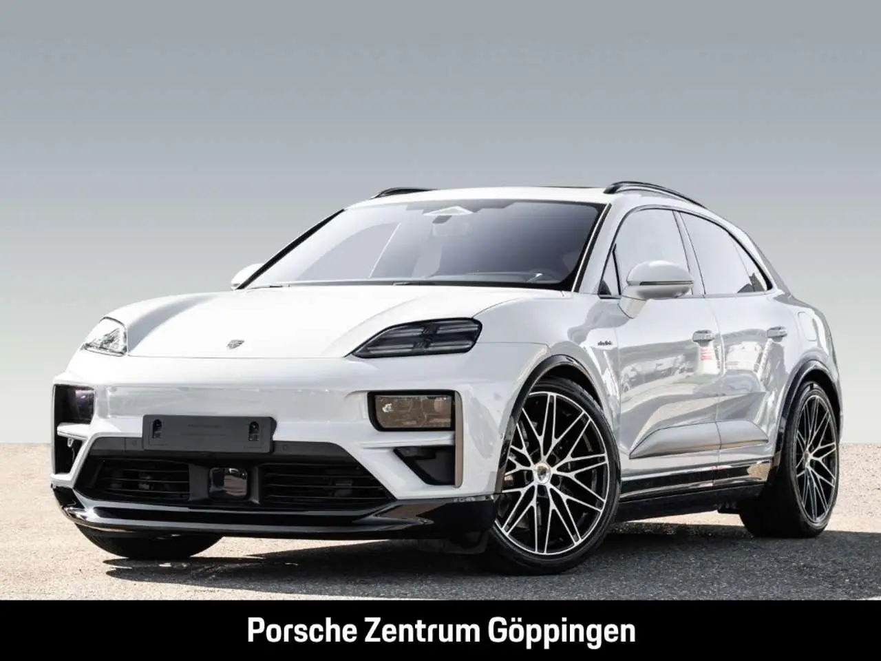 Photo 1 : Porsche Macan 2024 Électrique