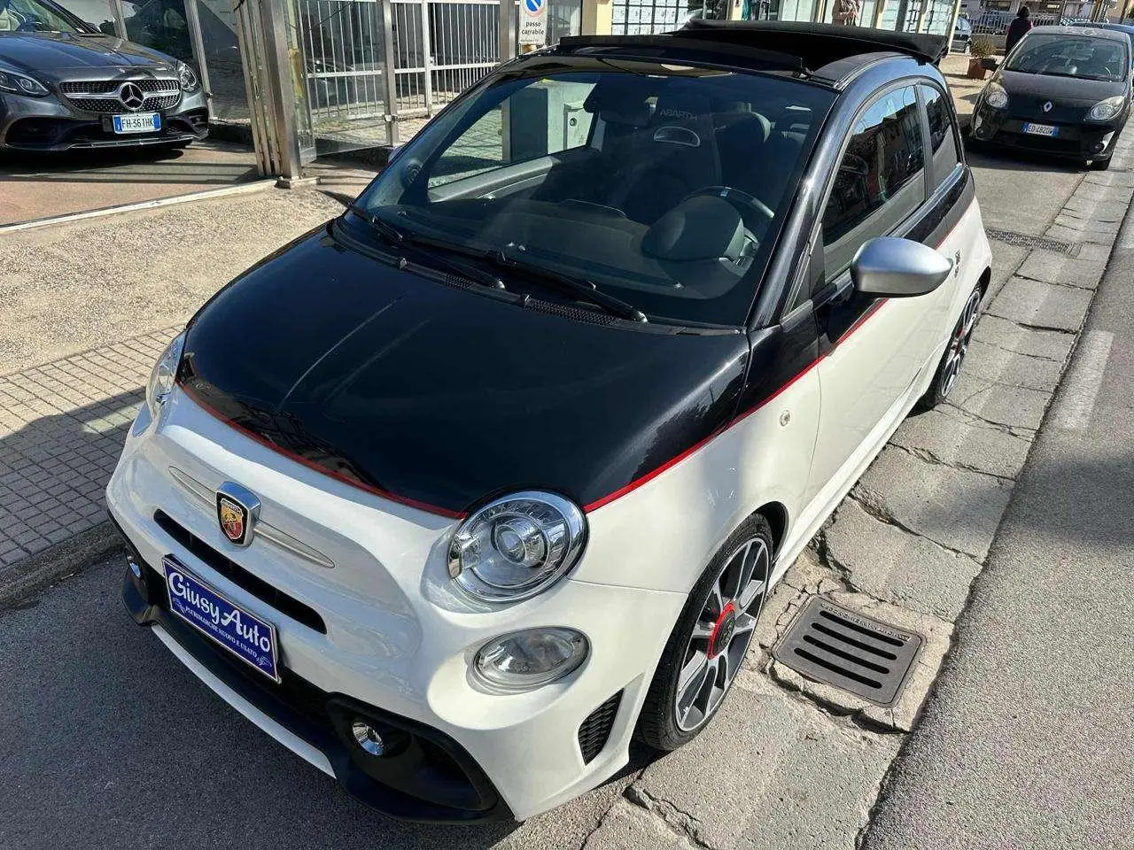 Photo 1 : Abarth 595 2021 Petrol