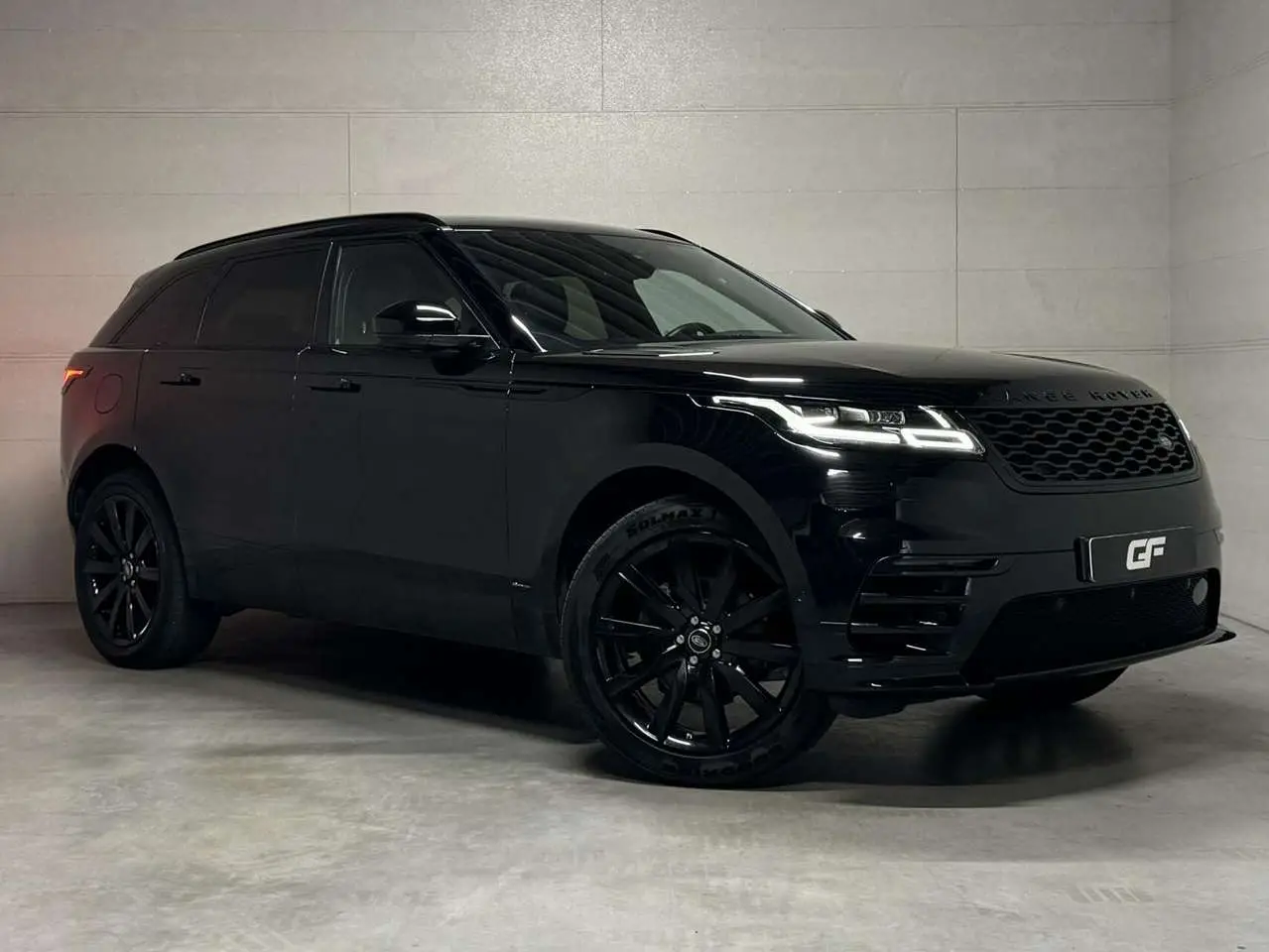 Photo 1 : Land Rover Range Rover Velar 2018 Petrol