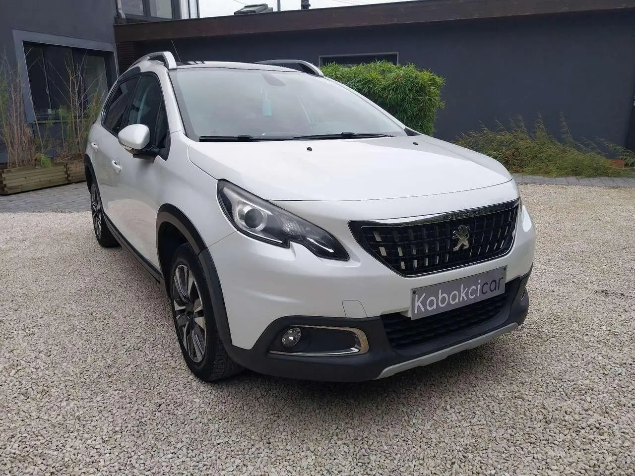 Photo 1 : Peugeot 2008 2016 Essence