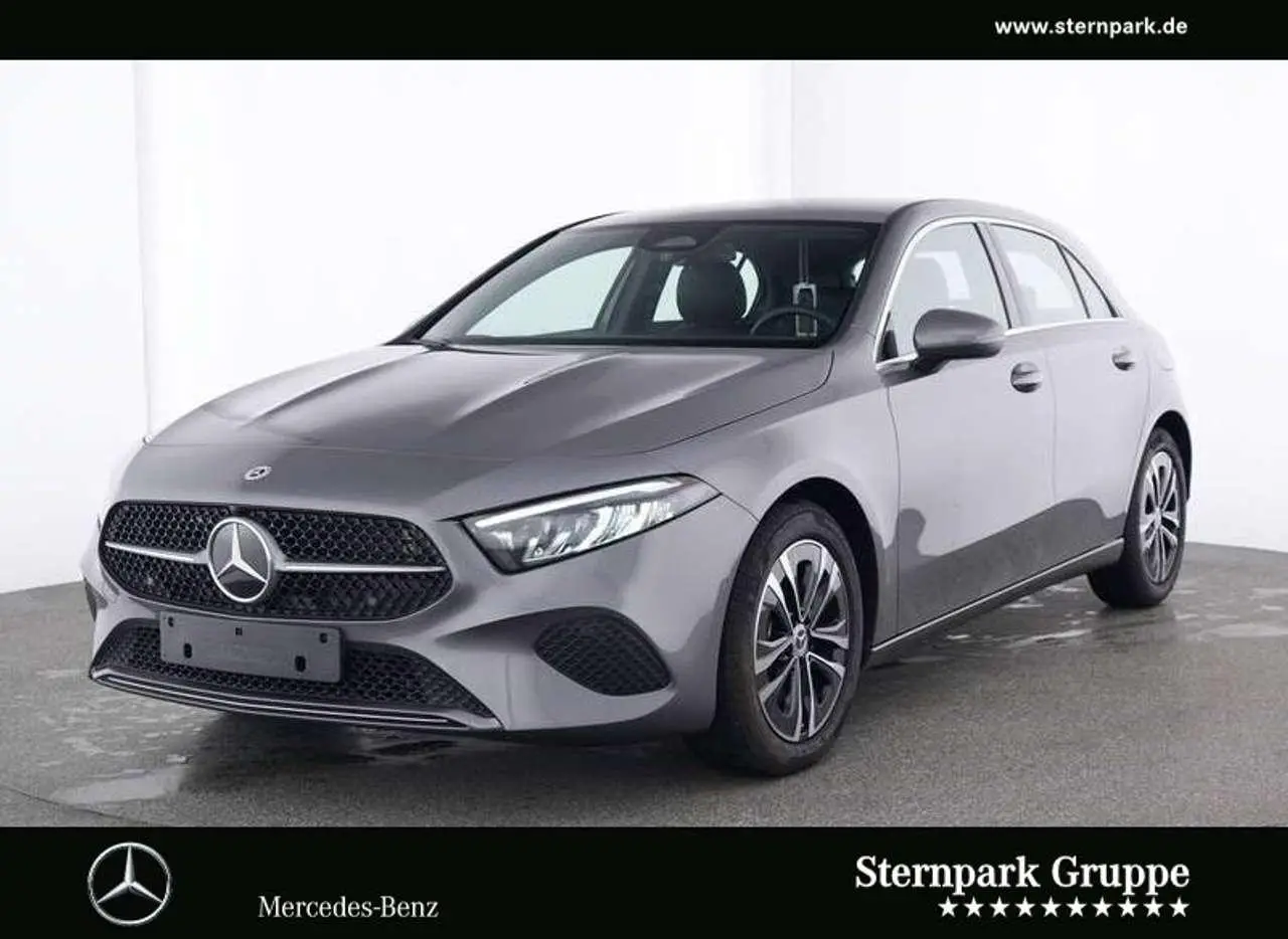 Photo 1 : Mercedes-benz Classe A 2023 Petrol