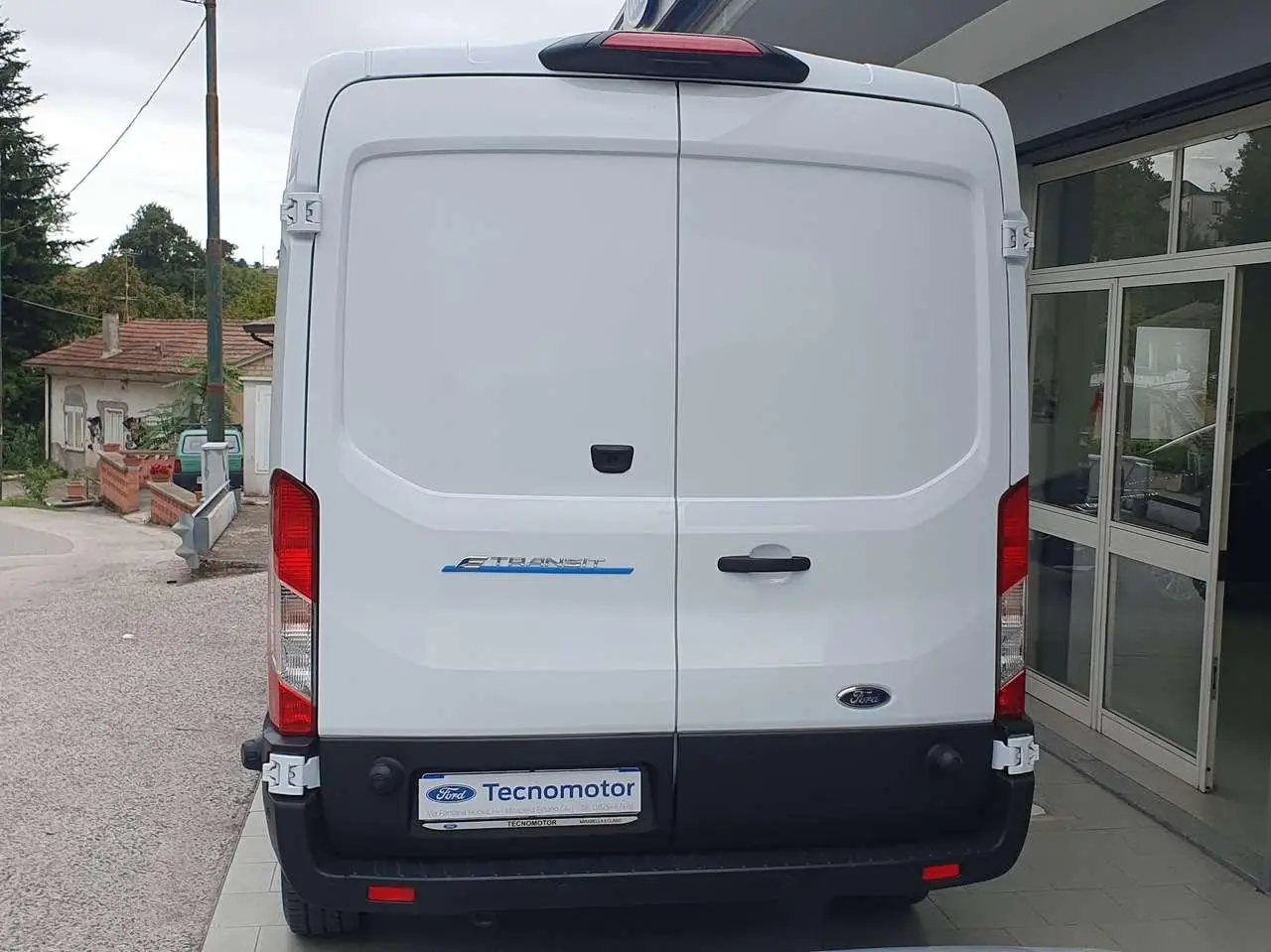 Photo 1 : Ford E-transit 2023 Électrique