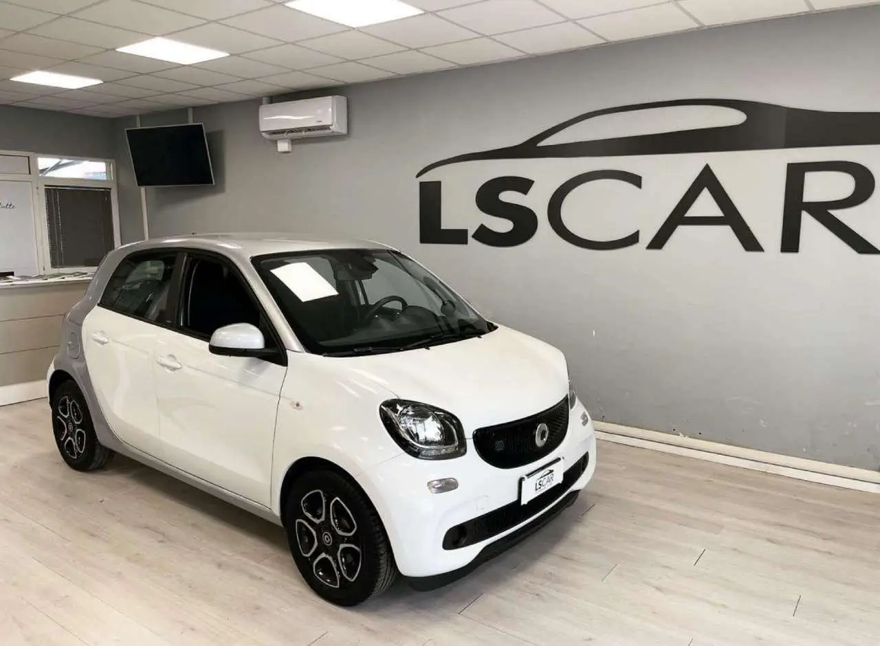 Photo 1 : Smart Forfour 2019 Électrique